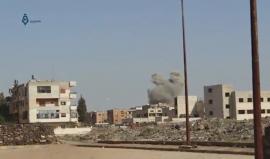 #حمص - لحظة قصف الطيران الحربي على حي الوعر