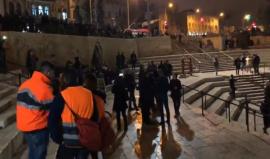 #عاجل #مباشر مصادمات في باب  العامود بالقدس المحتلة بعد اعتداءات قوات الاحتلال على المواطنين. 
#القدس_عاصمة_فلسين