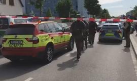 مدير شرطة ميونخ: اصابة ضابط في اطلاق النار الذي جرى في محطة القطار بمدينة ميونخ