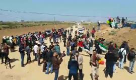 #مباشر فعالية اطلاق طائرات ورقية في المناطق الحدودية الشرقية لـ غزة ضمن فعاليات #مسيرة_العودة_الكبرى
تصوير عبد الرحمن الكحلوت