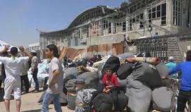 التهجير القسري في #سوريا .. 
الدفعة العاشرة تغادر حي الوعر قسراً إلى ريف إدلب