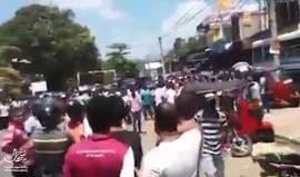 #فيديو البوذيون يحرقون مساجد ومنازل ومحال تجارية تعود للمسلمين في سريلانكا