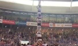 جانب من مسابقة "هرم البشر" التي أقيمت في كتالونيا الإسباني