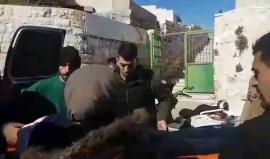 #شاهد الشاب الذي اعتدى عليه المستوطنين امام باب السلسلة في المسجد الأقصى بالقدس المحتلة
