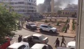قتلى وجرحى من قوات الحزام الأمني جراء تفجير سيارة مفخخة في مقر أمني بعدن