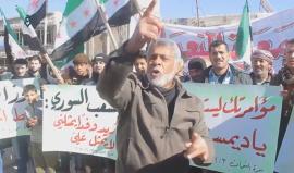 معرة النعمان- وقفة تنديداً لقرارات ديمستورا وروسيا وطالبت بإسقاط النظام السوري .