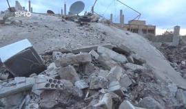 آثار الدمار في منازل المدنيين بعد القصف العنيف على بلدة النعيمة بريف درعا الشرقي