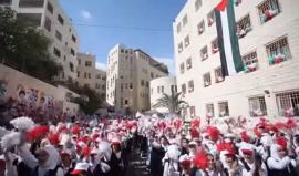 احتفالات في مدرسة "طلائع الأمل" في #نابلس بعد فوزها بأفضل مدرسة على مستوى الوطن العربي 
تصوير أيمن نوباني