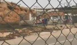 #صور | قوات الاحتلال تنتشر قرب مستوطنة "جيلو" مقابل منزل الشهيد #باسل_الأعرج في قرية الولجة قضاء بيت لحم، والذي سيصل جثمانه إلى منزله بعد احتجازه عشرة أيام من قبل سلطات الاحتلال .