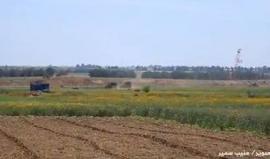 #شاهد جرافات الاحتلال تواصل توغلها قرب السياج الفاصل شرق خزاعة شرقي خانيونس جنوب قطاع غزة
تصوير: منيب سمير