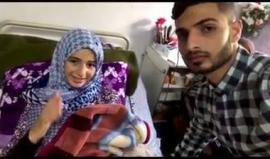 " هنا عزة" 
#شاهد مريم تلقت رصاصة من قوات الاحتلال على حدود غزة، فردت : "أنا قوية وحرجعلكم ثاني بس أطيب" . 
#مسيرة_العودة_الكبرى