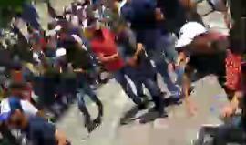 #شاهد #مباشر هتافات الشبان في واد الجوز بالقدس المحتلة بعد أداء صلاة الجمعة ومنعهم من الدخول للأقصى
