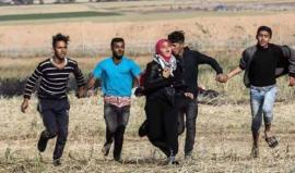 #شاهد
الفتاة هند أبو العلا صاحبة الصورة الذي تم نشرها عبر مواقع التواصل الاجتماعي تتحدث كيف حماها الشبان ..
تصوير مريم أبو دقة