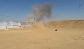 #شاهد لحظة استهداف طائرة استطلاع إسرائيلية ملطقي الطائرات الورقية شرق البريج وسط قطاع غزة .