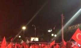 #مباشر

احتفالات الاتراك وسط العاصمة التركية أنقرة