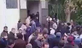 #شاهد انطلاق جنازة الشهيد أحمد الريماوي الذي ارتقى فجر اليوم برصاص الاحتلال في بلدة بيت ريما شمال غرب رام الله