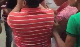 #شاهد لحظة القاء القبض على شاب تواجد أمام السفارة الأمريكية في القاهرة لحظة الانفجار