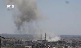 طيران النظام يشن غارة جوية على مدينة زملكا بريف دمشق