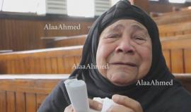 دموع أم مصرية في المحكمة: يا قاضي افرج عن ابني وانا امسحلك البلاط
تصوير: Alaa ahmed