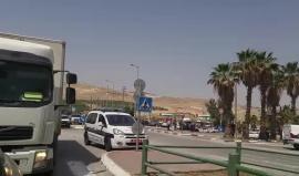 #فيديو الاحتلال يطلق النار صوب شاب فلسطيني بدعوى محاولته تنفيذ عملية طعن شرقي القدس