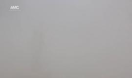 دخان الحرب يحجب الرؤية الكاملة.. قصف جوي بالبراميل المتفجرة على حي ضهرة عواد في #حلب ظهر اليوم
تصوير: أبو تيم الحلبي