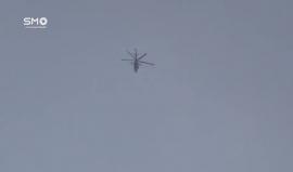 سوريا - درعا : شاهد كيف تلقى البراميل المتفجرة على أحياء درعا المحررة من قبل الطيران المروحي