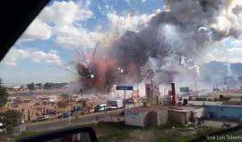 #شاهد 29 قتيلا و70 جريحا جراء انفجارات هائلة في أكبر سوق لبيع الألعاب النارية في المكسيك