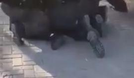 #شاهد اعتداء قوات الاحتلال على شاب في قرية العيساوية شرق #القدس المحتلة مساء اليوم.