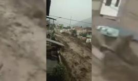 #شاهد الفيضانات الناجمة عن الأمطار في بيرو غرب أمريكا الجنوبية