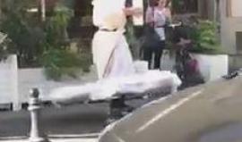 #شاهد يهودي يحتفل في تل أبيب بـ "عيد البواكير" الخاص بهم!