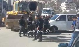 #شاهد الاحتلال يواصل اقتحام حي عين اللوزة ببلدة سلوان جنوب المسجد الأقصى