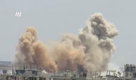 القصف بالبراميل المتفجرة على حي طريق السد ومخيم درعا جنوبي سوريا 
تصوير نبأ