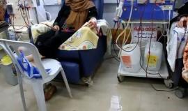 #شاهد العمليات الجراحية تتوقف بمجمع الشفاء وتحذيرات من انتشار العدوى بين المرضى، بسبب اضراب عمال النظافة
