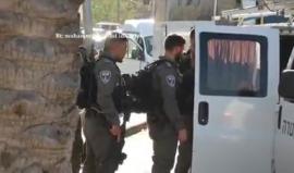 #فيديو قوات الاحتلال تعتقل شاب بعد الاعتداء عليه عند باب العامود وسط القدس المحتلة

تصوير: محمد قاروط ادكيدك