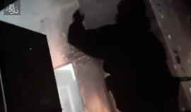 #شاهد| حوار بين الثوار وعناصر من ميليشيات الأسد خلال محاصرتهم ومطالبتهم بالاستسلام خلال معارك #دمشق