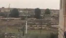 #فيديو شبان يعيدون قنبلة غاز صوب جنود الاحتلال على المدخل الشمالي لمدينة البيرة