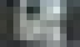 نجاة راكب من الموت بأعجوبة بعد انفجار منطاده في وسط الجو وإثر اصطدامه بأسلاك التيار الكهربائي بولاية ميشيغان الأميركية

 المصدر: Diana carson reutter