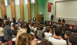 طلبة العلوم السياسية بجامعة ران الفرنسية يتضامنون مع الشعب الفلسطيني ويقاطعون لقاء مع سفيرة الكيان الصهيوني في فرنسا اليزا بن يون..