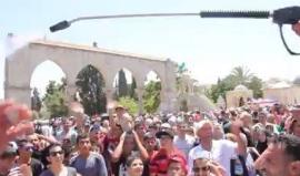 #شاهد
رش مياه باردة على المصلين في المسجد الأقصى المبارك 
تصوير محمد دويك