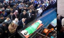 #شاهد .. خلال موكب تشييع الشهيد اسلام حرزالله من حي الشجاعية
القيادي في حركة حماس ماهر صبرة: "مسيرات العودة نقلت الصراع مع الاحتلال الى مرحلة جديد ..اليوم ندخل عليكم الباب وسنخلع هذا السلك الزائل".