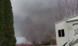 فيديو - إعصار يقتل شخصا في شمال ولاية إيلينوي الأمريكية