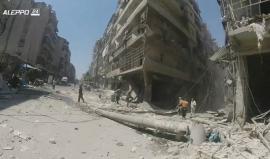 تحذير : ننصح عدم مشاهدة الأطفال "+18"
#شاهد اللحظات الأولى من المجزرة الثانية التي أرتكبتها طائرات النظام السوري في حي طريق الباب في #حلب . 

حلب24