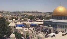 آذان الظهر في المسجد الأقصى