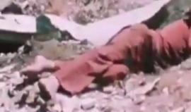 مشاهد أرشيفية لمذبحة تل الزعتر، وهو مخيم للاجئين الفلسطينيين في #لبنان .

التاريخ: 12-8-1976 
مرتكب المذبحة: ميليشيات لبنانية مدعومة من النظام السوري 
الضحايا: 3000 لاجئ قُتل معظمهم مدنيين من الأطفال والنساء وكبار السن .