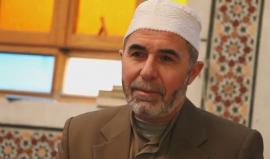 أبو مصطفى - سوري من الغوطة الشرقية حفظ القرآن الكريم بعد 57 سنة من الجد