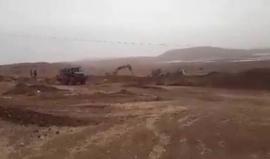 #شاهد قوات الاحتلال تجري عمليات تجريف في الأغوار جنوب طوباس.
تصوير: الحارث الحصني