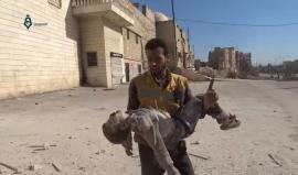 مشاهد مؤلمة .. 
#حلب - المشاهد الأولى من القصف الحربي وانتشال الضحايا في حي باب النيرب