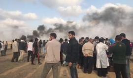 #مباشر تواصل اعتداءات قوات الاحتلال على المتظاهرين شرق خانيونس في #جمعة_الشباب_الثائر