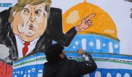 رسالة تضامن من مدينة #بنش السورية إلى أهل #فلسطين .. 
رسم: عزيز الأسمر 
تصوير: غيث السيد 

#القدس_عاصمة_فلسطين