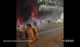 #شاهد  الشرطة البرازيلية تقمع مؤيدي الرئيسة الموقوفة عن العمل "ديلما روسيف"